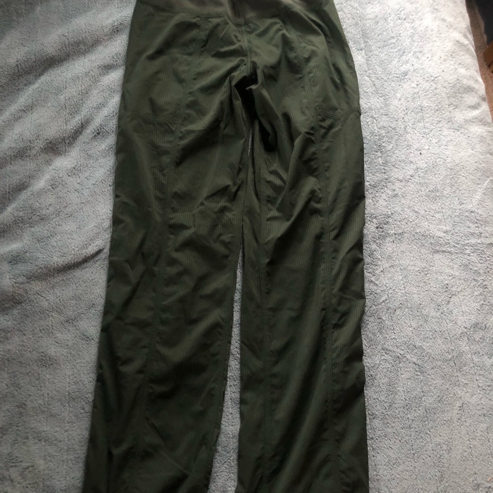 Lululemon Dark Legacy Green Studio Dance Pants 0 Short Inseam XS Track - Picture 3 of 7